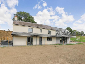Upper Bryn Y Groes